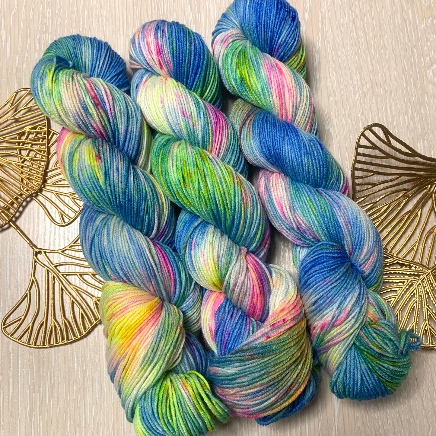 Parrot Feather -  Merino