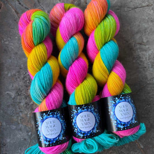 Vibrant Pulse- Classic Socks Yarn