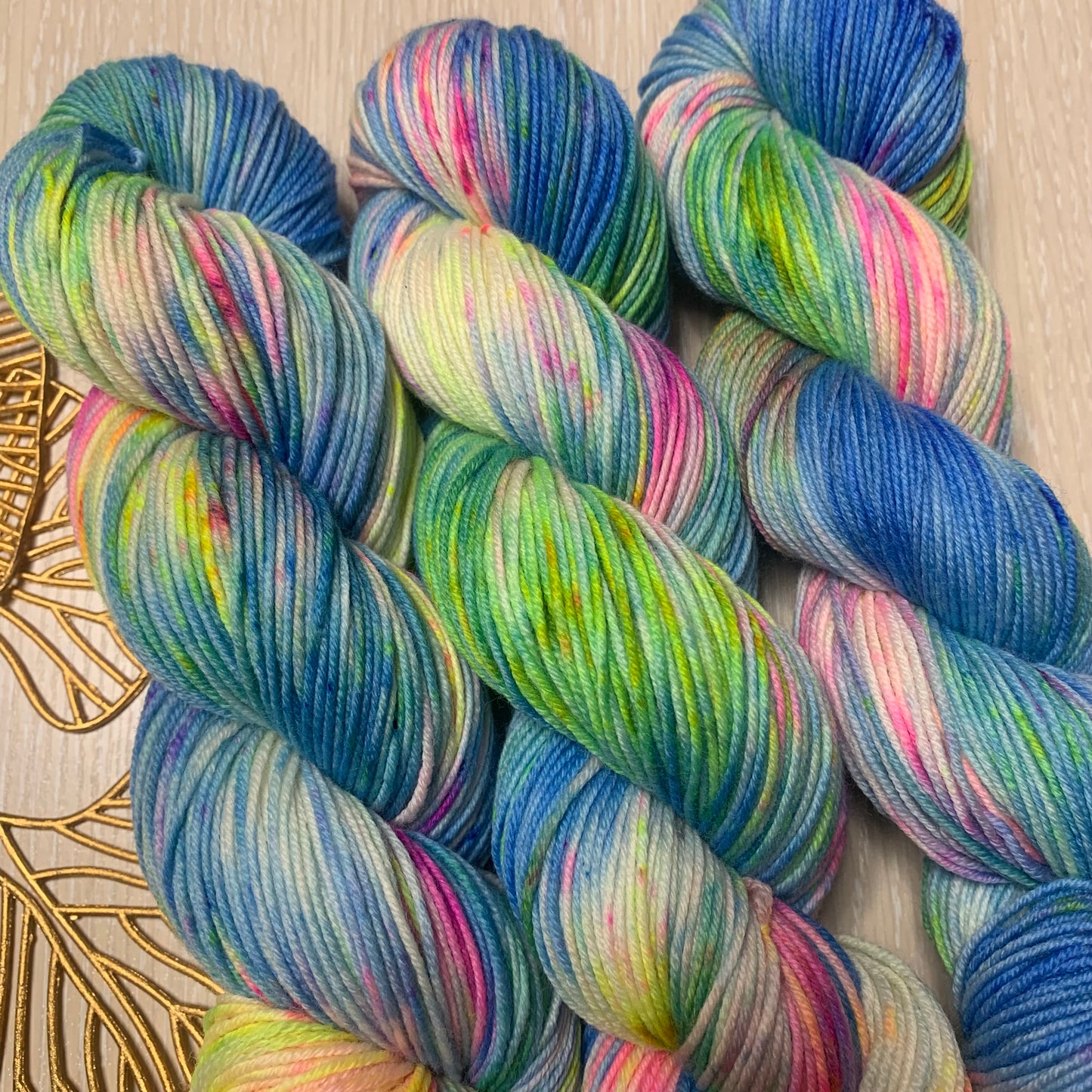 Parrot Feather -  Merino