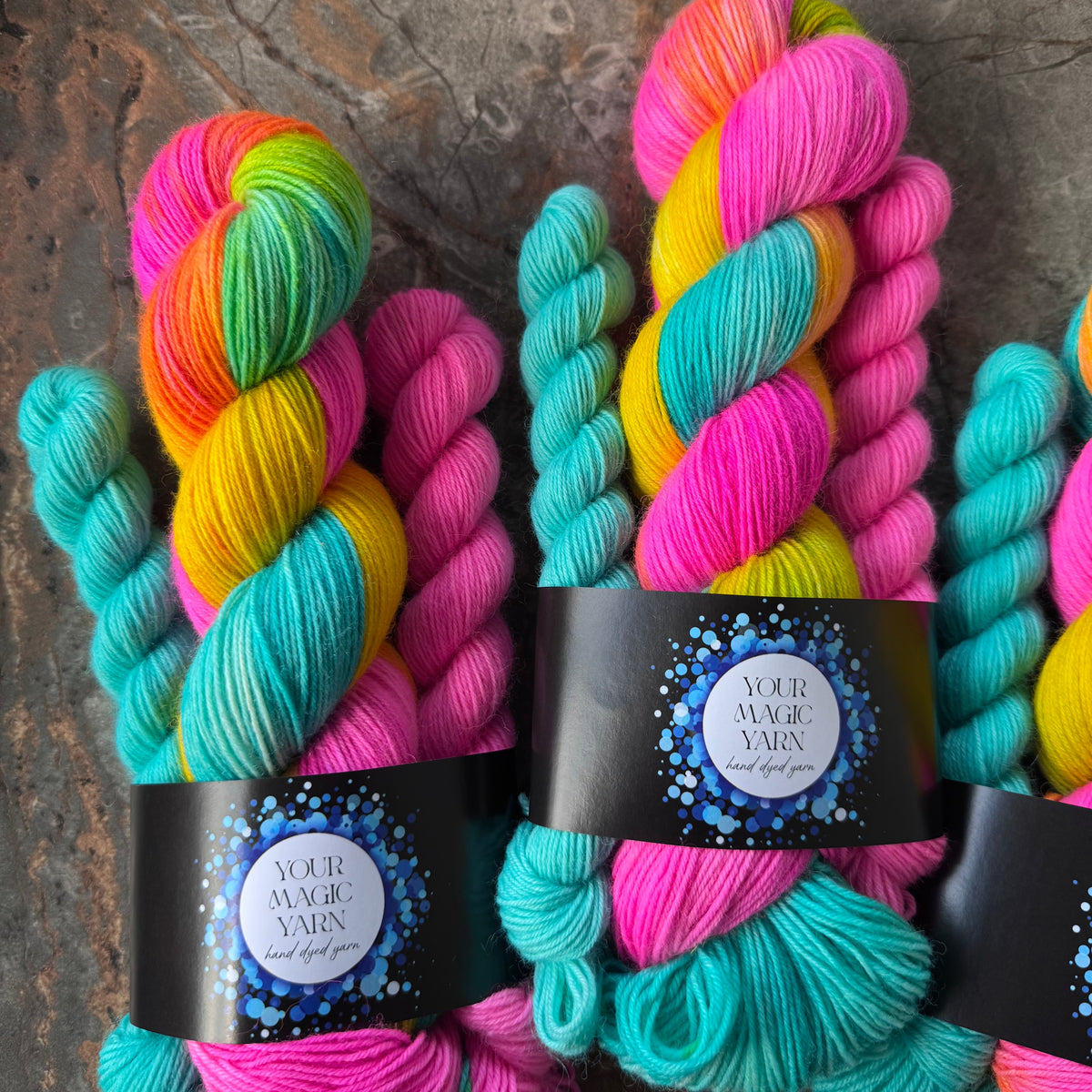Vibrant Pulse - Socks Set Yarn